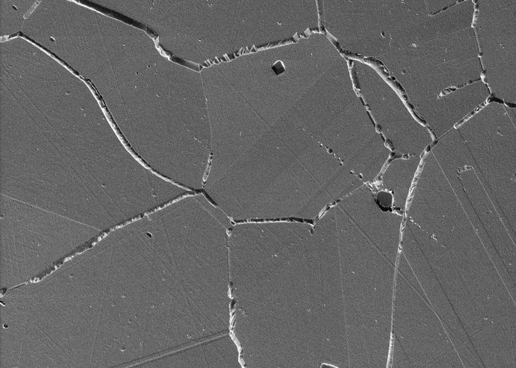 Intergranular corrosion UNS N07725 Lower mag